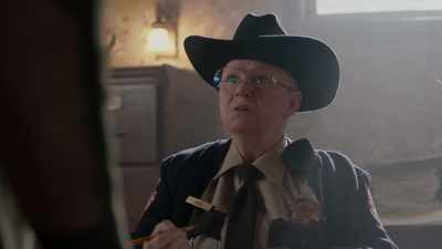 -No visitor's sign-in?
-Uh, what for? - Reba McEntire's The Hammer