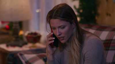 - No, wait a minute, hold on--
- I'm fine. - A Merry Christmas Wish