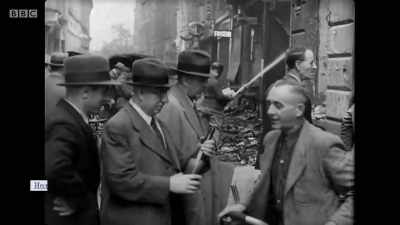 No water, no gas,
no electricity either. - Berlin 1945