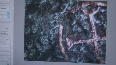 NO WAY COULD ANY MODERN
RESTORER DO THAT. - Lost Relics of the Knights Templar