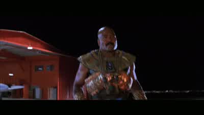 No weapon. - Mars Attacks!