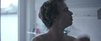 No? Would you like something to eat?
I think I've still got some muesli. - Belgica