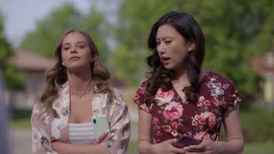 -No. -Yeah, she's lying about Quinn. - Twisted Neighbor