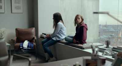 - No...
- You don't want to? Why not? - The Square