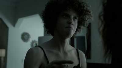 No, you're a whore who's alone, - Eyewitness