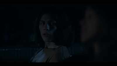 Noah, come on. I basically...
I basically had you when I was your age. - Awake