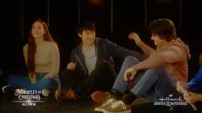 - Noah, Noah!
- Noah, Noah! - Christmas for Keeps