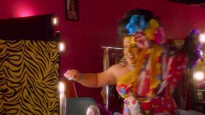 ♪ Nobody, baby got a new attitude ♪ - AJ and the Queen