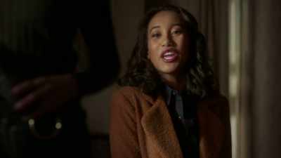 Nobody here put it together
because you were using - Pretty Little Liars: The Perfectionists