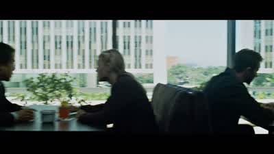 - Nobody knows what he looks like. - Fight Club