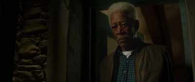 Nobody knows
who your real dad was. - Hitman's Wife's Bodyguard