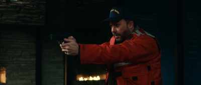 Nobody move until I say so.
No one move! - The Menu