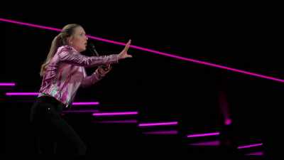 "Nobody move!" - Taylor Tomlinson: Have It All