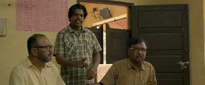 Nobody sleeps like a log on a bus. - Thondimuthalum Driksakshiyum