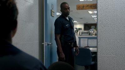 Nobody talks to him. - Bosch