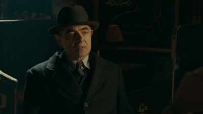 Nobody who works here or comes here
is known as the Countess? - Maigret in Montmartre