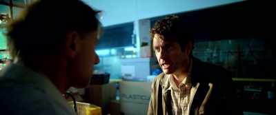 Nobody's getting in or out.
No... no doctors, no specialists, nothing. - Utopia