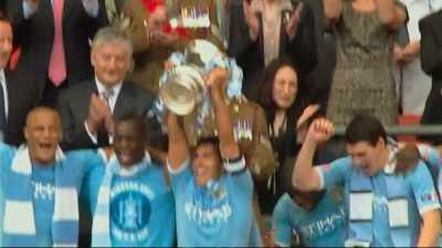 [Noel] We kept this club going.
There wouldn't be a club - All or Nothing: Manchester City