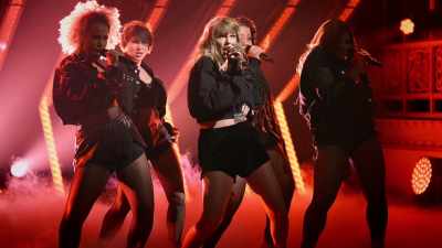 [Nola] Throughout her career,
Taylor Swift has had a history - Taylor Swift vs Scooter Braun: Bad Blood