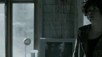 - Nope.
Vescovi ring's off limits. - Eyewitness