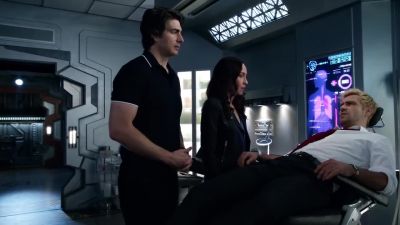 - Nora Darhk, what the blooming
hell are you doing here, eh? - DC's Legends of Tomorrow