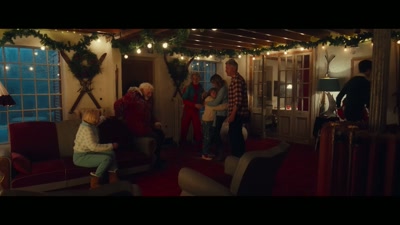 [Norah groaning] - The Claus Family 3