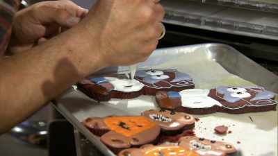 Normally, when a werewolf
is depicted, - Halloween Cookie Challenge