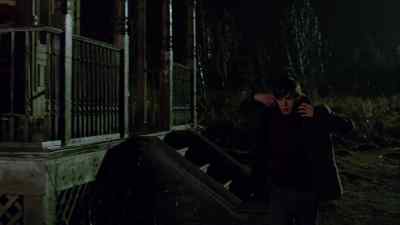 Norman, where are you going?
Come back inside. - Bates Motel