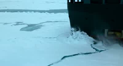 North Pole is just ahead of us. - Pole to Pole with Will Smith