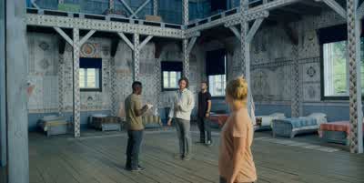 Not a lot of privacy. - Midsommar