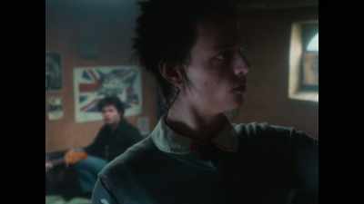 - Not a secret anymore.
- You should try it, Jonesy. - Pistol