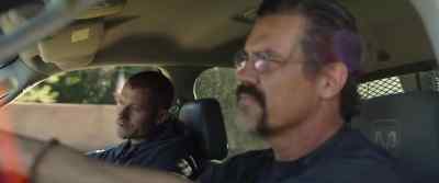 Not a skunker anymore, supe.
She's moving fast. - Only the Brave