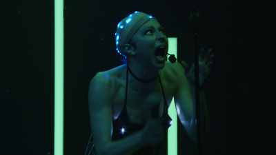- Not anymore! (cackles) - Courtney Pauroso: Vanessa 5000