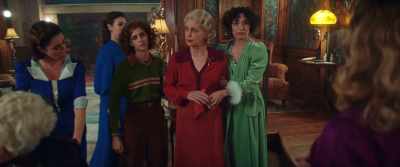 Not at all, signora. - 7 Women and a Murder