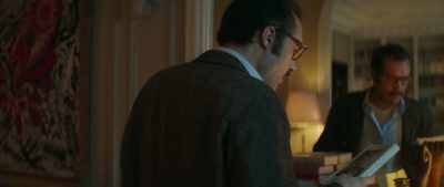 - Not bought, they have given me. - Clézio is a beautiful man. - Mr & Mme Adelman