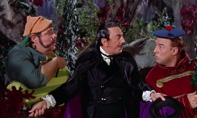 Not yet boys - Babes in Toyland