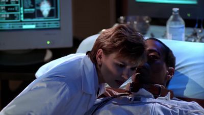 Not so close, doc! - Stargate SG-1