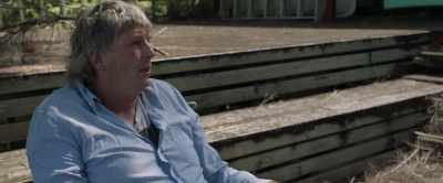 Not excessive force to
get him off that boat, - Mister Organ