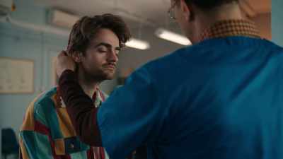 Not knowing who you are. Who you were.
Drive me mad. - Extraordinary