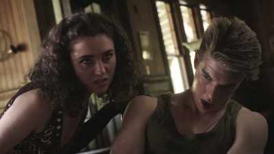 - Not so ladylike.
- Nein! - Huntress