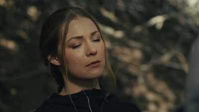 - Not like you think I can be.
- No, hey. - Trapped in the Rocky Mountains