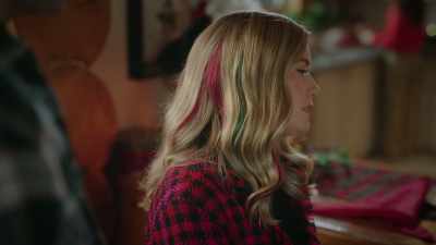 Not to mention, Best in Bow. - Unwrapping Christmas: Olivia's Reunion