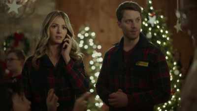 Not to mention
the fact I can't stop - Christmas by Design