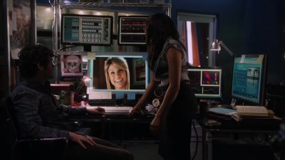 Not only is she laughing,
she's looking right
into your eyes. - Lie to Me