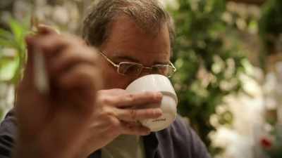 Notarbartolo
has found his muscle, - History's Greatest Heists with Pierce Brosnan