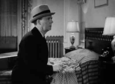 Nothing in this closet. - The Ghost Breakers