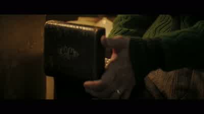 Nothing in the wardrobe! - Mary Poppins Returns
