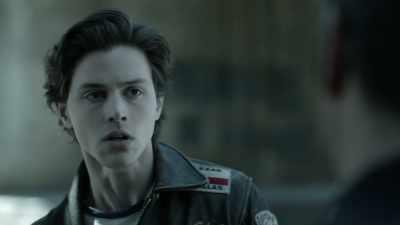 - Nothing, it's just, um-- - Eyewitness