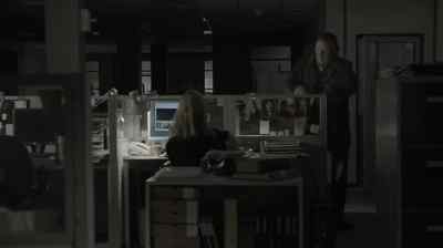 Nothing's decided.
Karin is looking for a house online. - The Bridge