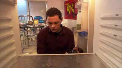 Now,a looker like you must
be on the bride's side. - Torchwood
